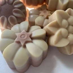 Lotion Bar - Satura - Flower with Storage Tin - Sandalwood - 85 g