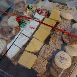 Dessert Tray - Mother's Gold