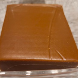 Peter's Vanilla Caramel Block - 5 lb block